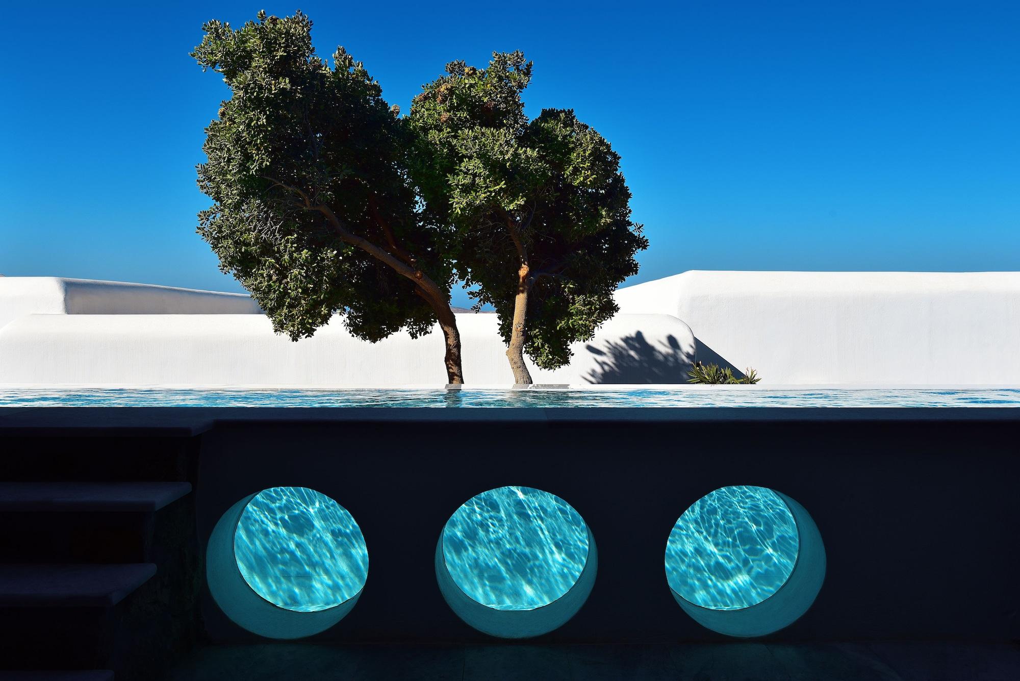 Mykonos Grand & 5*