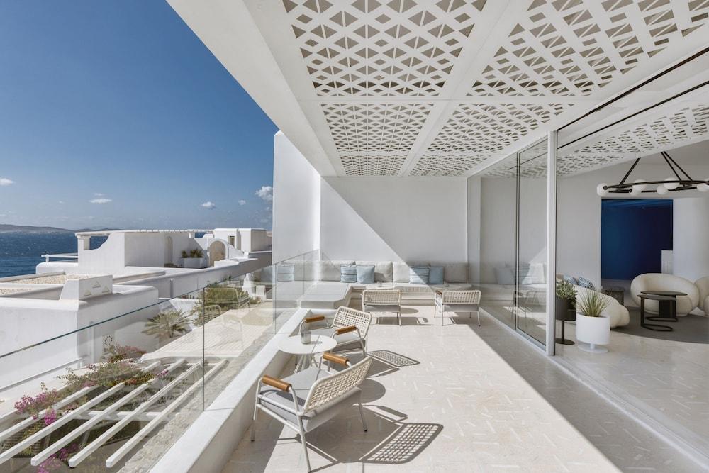 Mykonos Grand & Agios Ioannis Diakoftis