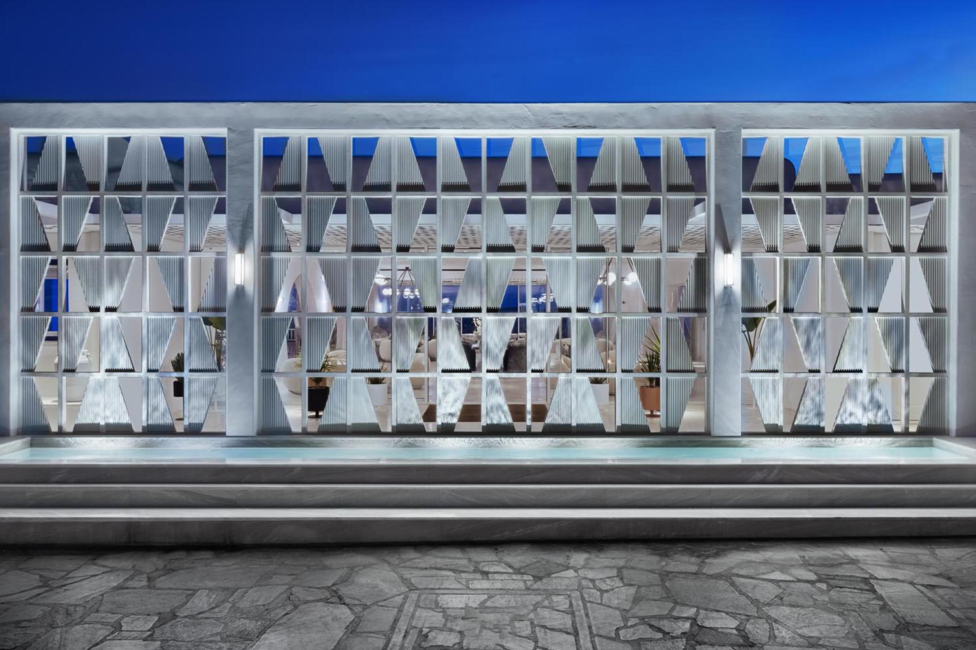 Mykonos Grand & Hotel Agios Ioannis Diakoftis